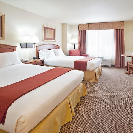 Holiday Inn Express Hotel & Suites Cedar City, An Ihg Hotel Rom bilde